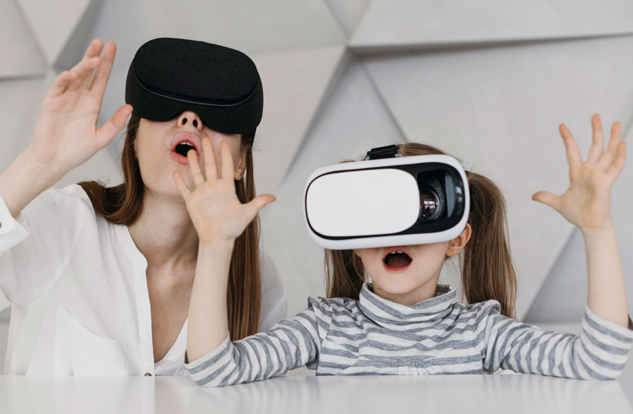 Diferencias entre Realidad Virtual (RV) y Realidad Aumentada (RA)